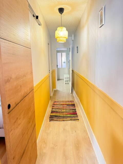 Food And Chill - Deux Appartements Hypercentre - 1 Theme Cinema - By Primo C0Nciergerie Tournus Exterior foto