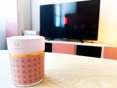 Food And Chill - Deux Appartements Hypercentre - 1 Theme Cinema - By Primo C0Nciergerie Tournus Exterior foto