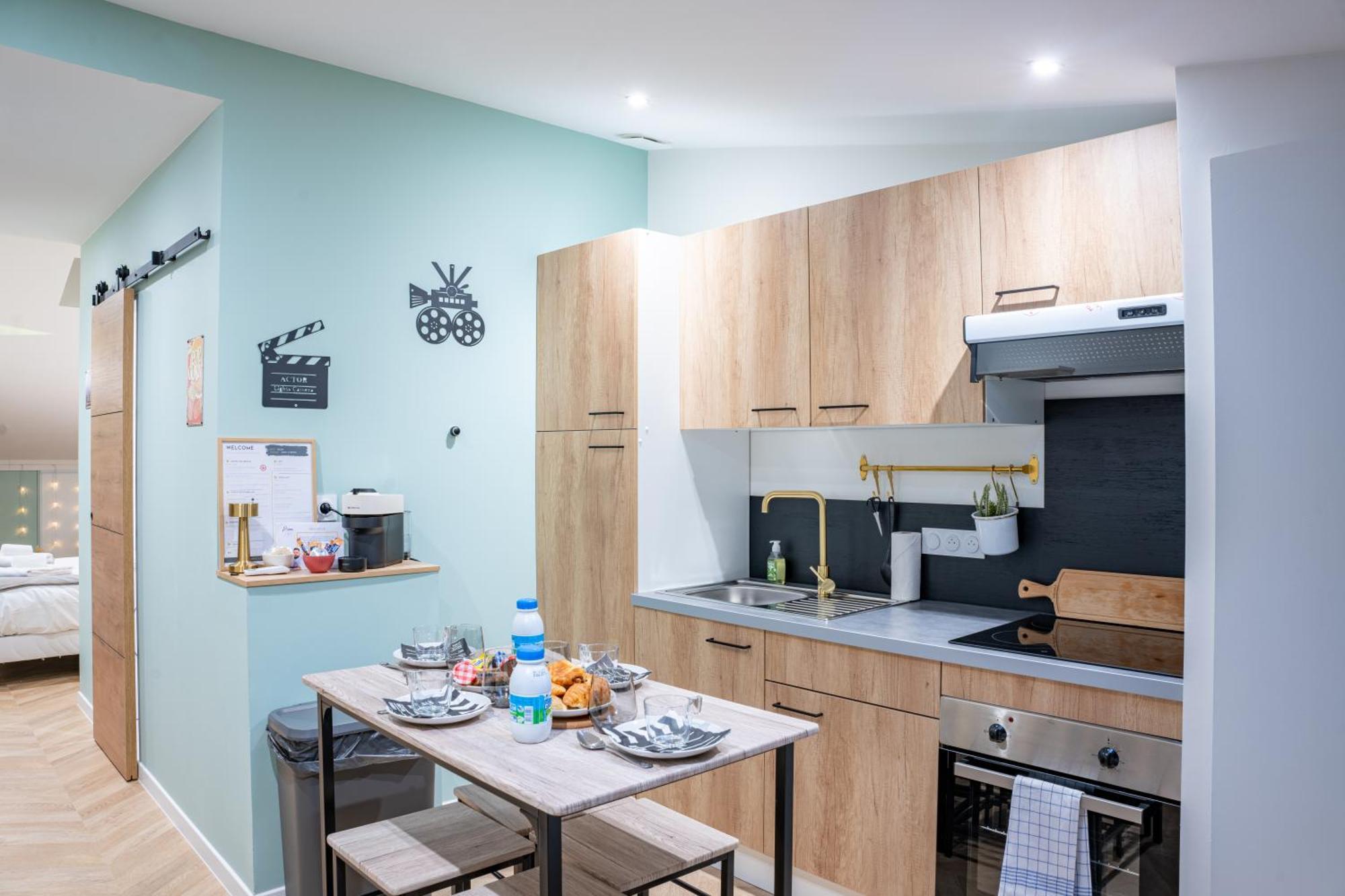 Food And Chill - Deux Appartements Hypercentre - 1 Theme Cinema - By Primo C0Nciergerie Tournus Exterior foto