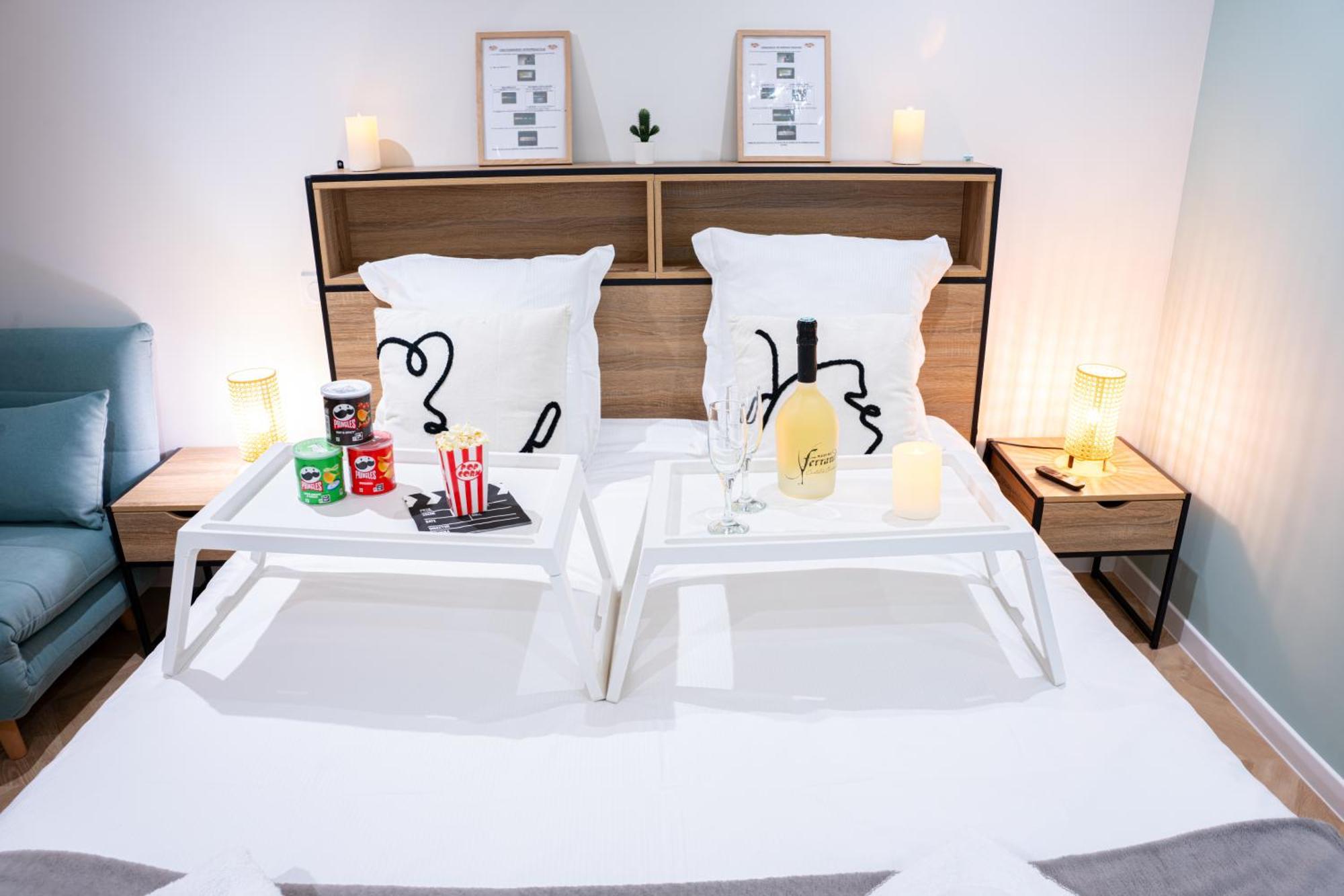 Food And Chill - Deux Appartements Hypercentre - 1 Theme Cinema - By Primo C0Nciergerie Tournus Exterior foto
