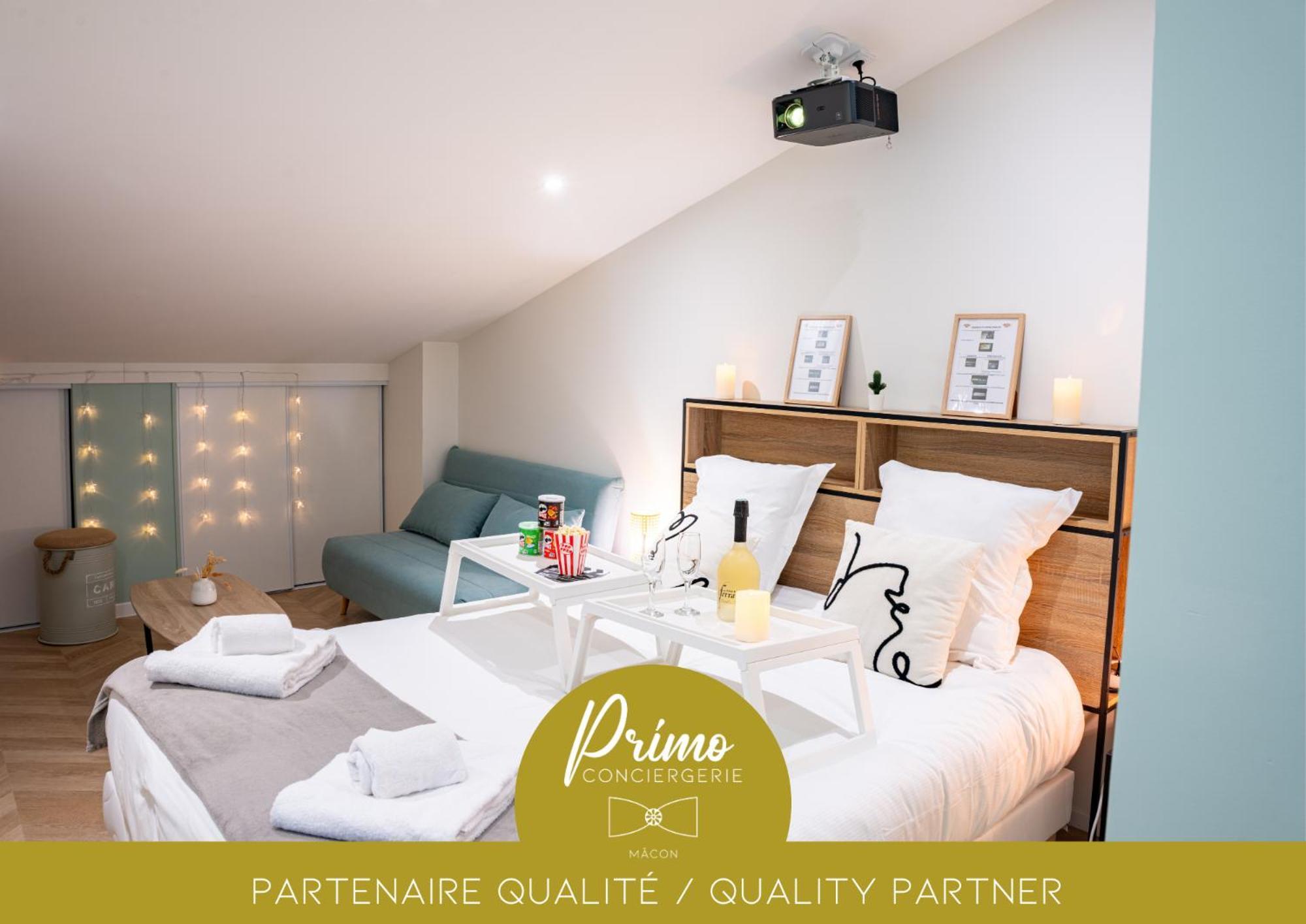 Food And Chill - Deux Appartements Hypercentre - 1 Theme Cinema - By Primo C0Nciergerie Tournus Exterior foto